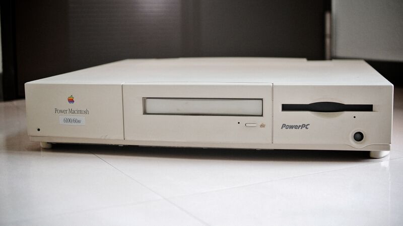 Datei:Apple-PowerPC6100.jpg